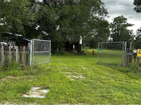 450 N Isora Clewiston FL 33440