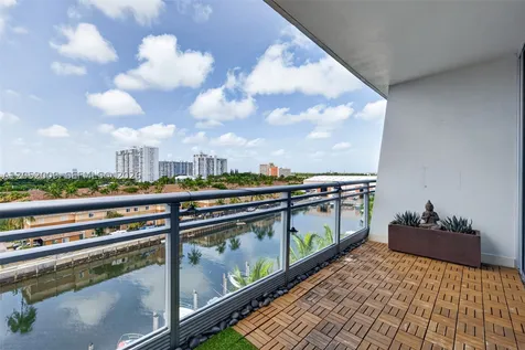 2950 NE 188th Street Aventura FL 33180