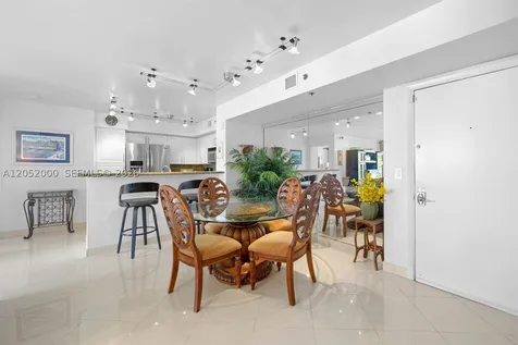 19999 E Country Club Drive Aventura FL 33180