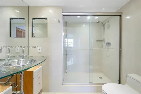 19999 E Country Club Drive Aventura FL 33180