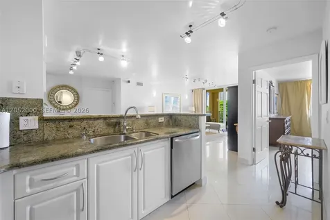 19999 E Country Club Drive Aventura FL 33180