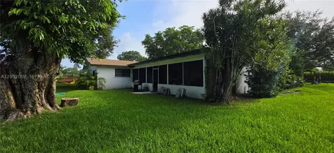 Davie FL 33325
