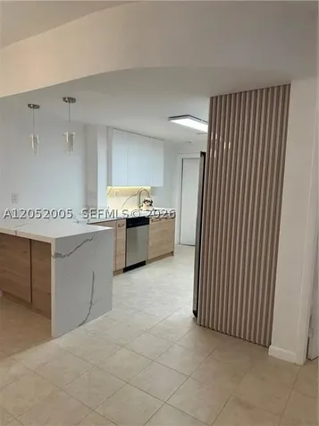 910 Bay Drive Miami Beach FL 33141