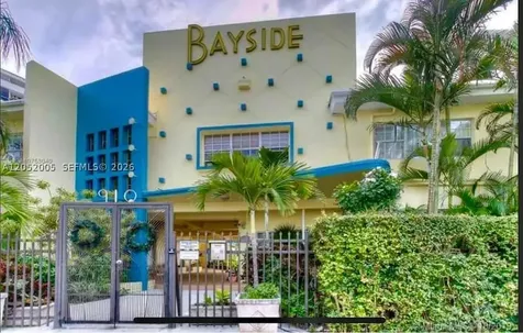 910 Bay Drive Miami Beach FL 33141