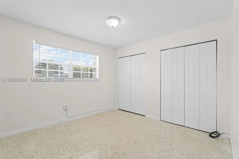1333 W 37th Street Hialeah FL 33012