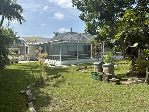 19120 Bel Aire Drive Cutler Bay FL 33157