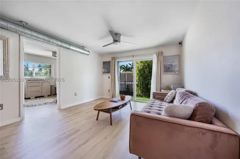 1900 Meridian Avenue Miami Beach FL 33139