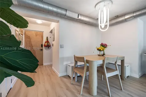 1900 Meridian Avenue Miami Beach FL 33139