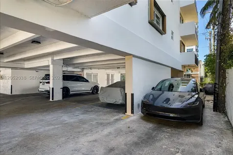 1900 Meridian Avenue Miami Beach FL 33139
