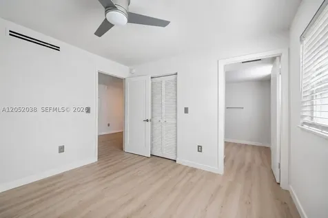 1900 Meridian Avenue Miami Beach FL 33139