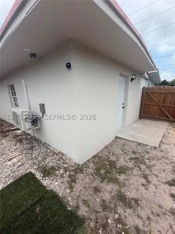 2002 NW 87th Street Miami FL 33147