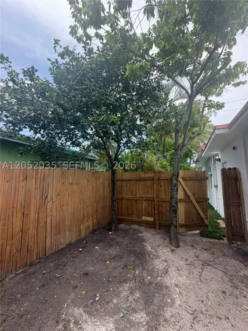 2002 NW 87th Street Miami FL 33147