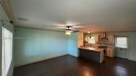 322 W Sample Avenue Other City - In The State Of Florida FL 33851