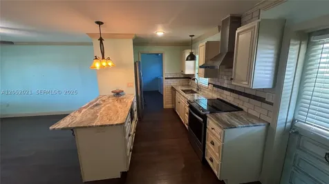 322 W Sample Avenue Other City - In The State Of Florida FL 33851