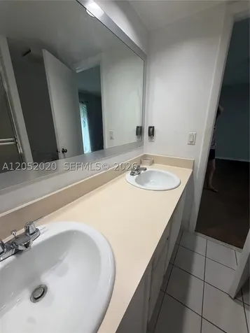 2563 Camelot Cooper City FL 33026