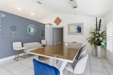 5431 SW 109th Avenue Davie FL 33328