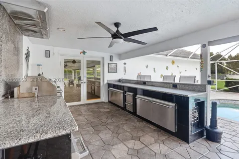 5431 SW 109th Avenue Davie FL 33328