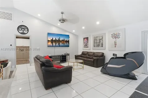 5431 SW 109th Avenue Davie FL 33328