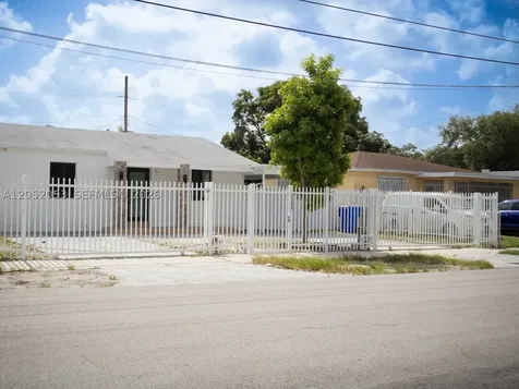 1600 NW 29th Avenue Miami FL 33125