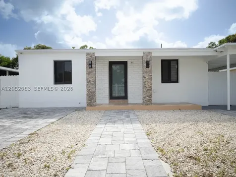 1600 NW 29th Avenue Miami FL 33125