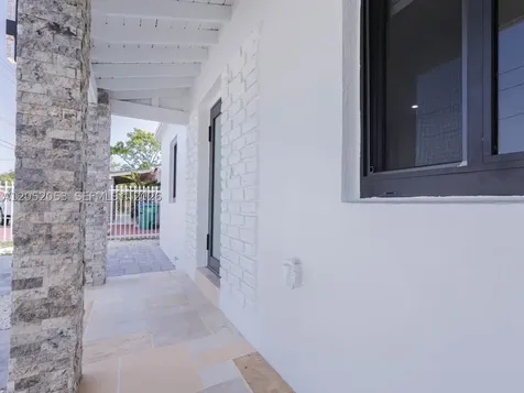 1600 NW 29th Avenue Miami FL 33125