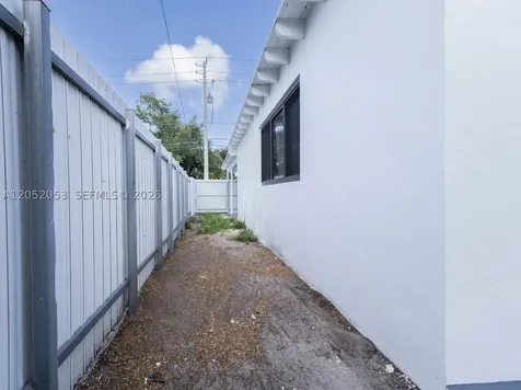 1600 NW 29th Avenue Miami FL 33125