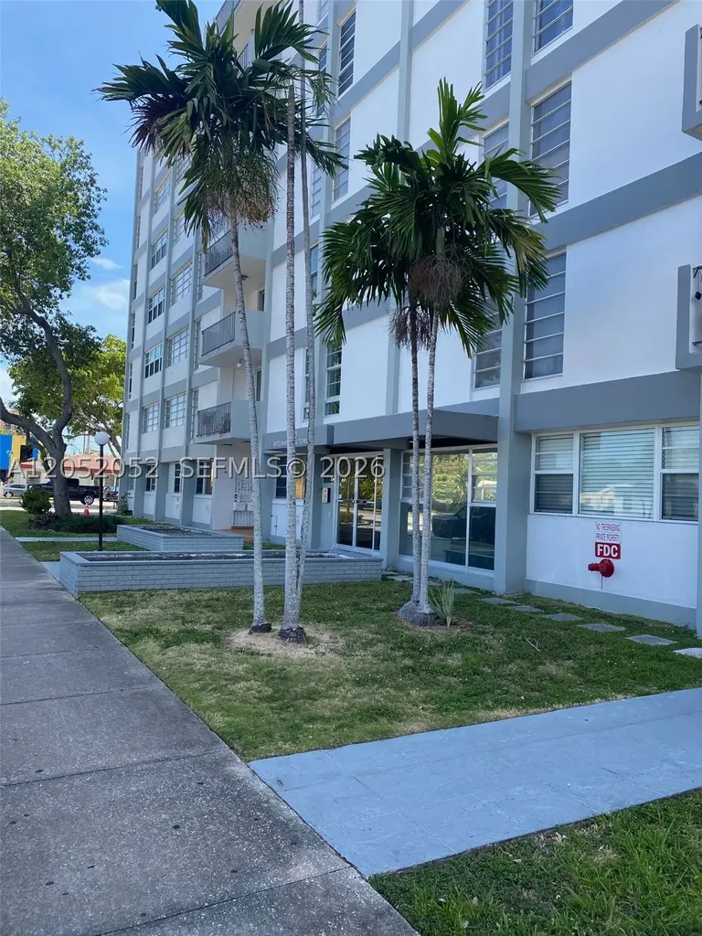 1400 SW 27th Avenue Miami FL 33145