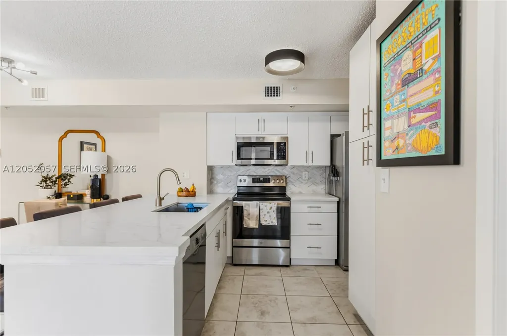 2640 S University Drive Davie FL 33328