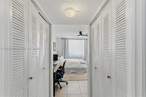 2640 S University Drive Davie FL 33328