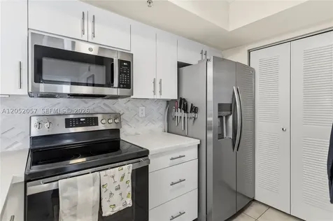2640 S University Drive Davie FL 33328