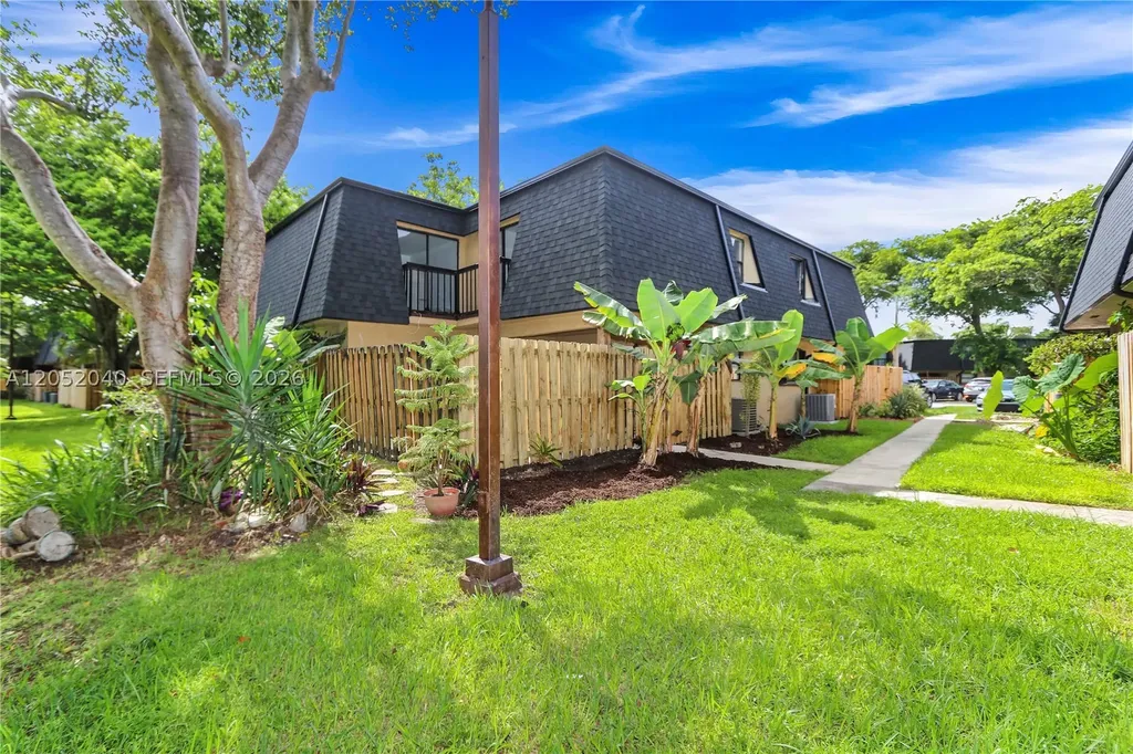 14213 SW 94th Cir Lane Miami FL 33186