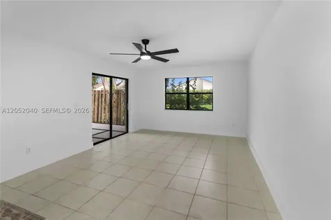 14213 SW 94th Cir Lane Miami FL 33186