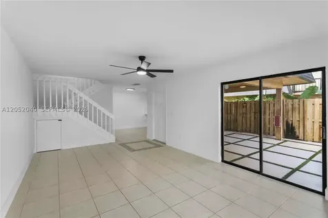14213 SW 94th Cir Lane Miami FL 33186