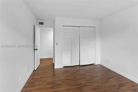 14213 SW 94th Cir Lane Miami FL 33186
