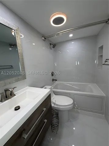 551 NW 82nd Avenue Miami FL 33126