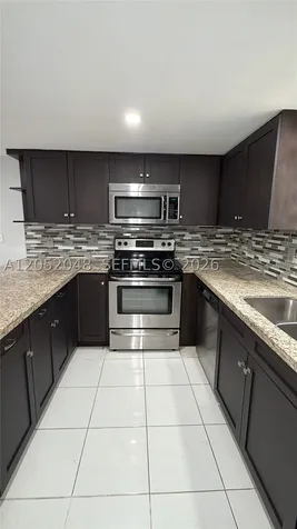 551 NW 82nd Avenue Miami FL 33126