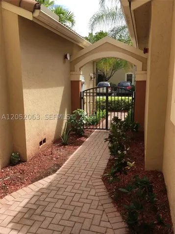 4258 Vineyard Circle Weston FL 33332