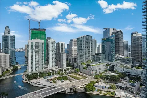 90 SW 3rd Street Miami FL 33130