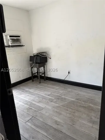 2561 NW 23rd Street Miami FL 33142