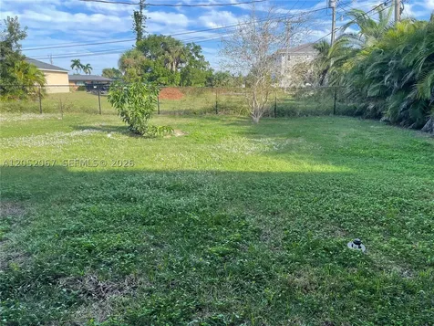 737 Sesame Court Cape Coral FL 33904