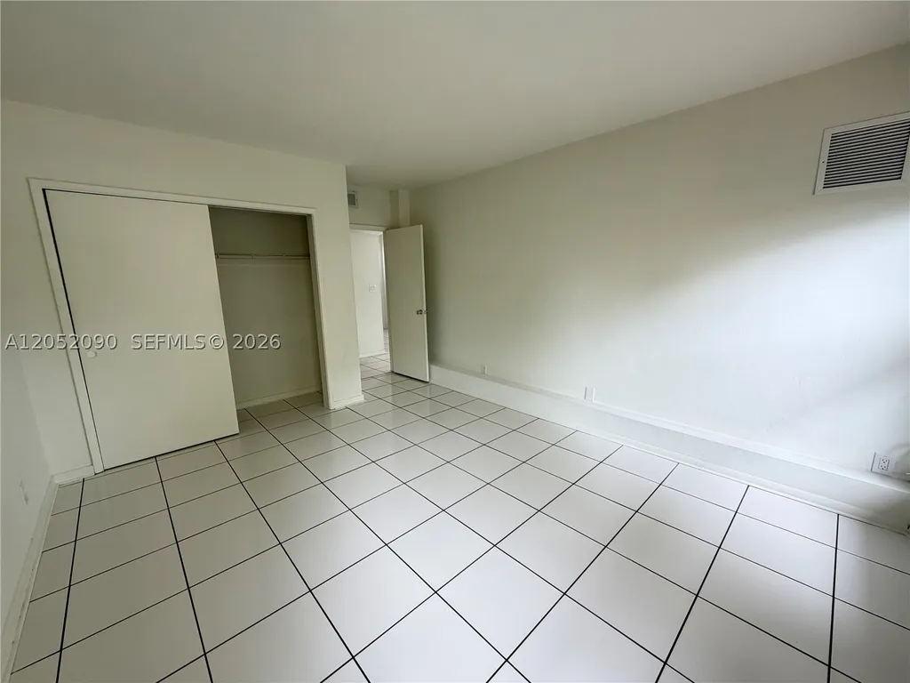 2352 NE 9th Street Fort Lauderdale FL 33304