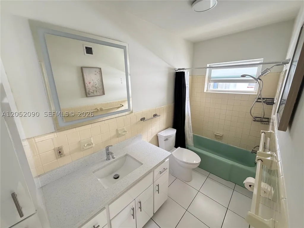 2352 NE 9th Street Fort Lauderdale FL 33304