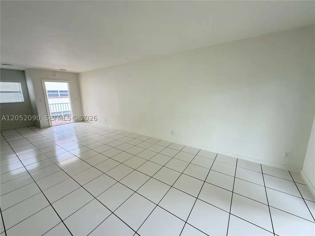 2352 NE 9th Street Fort Lauderdale FL 33304
