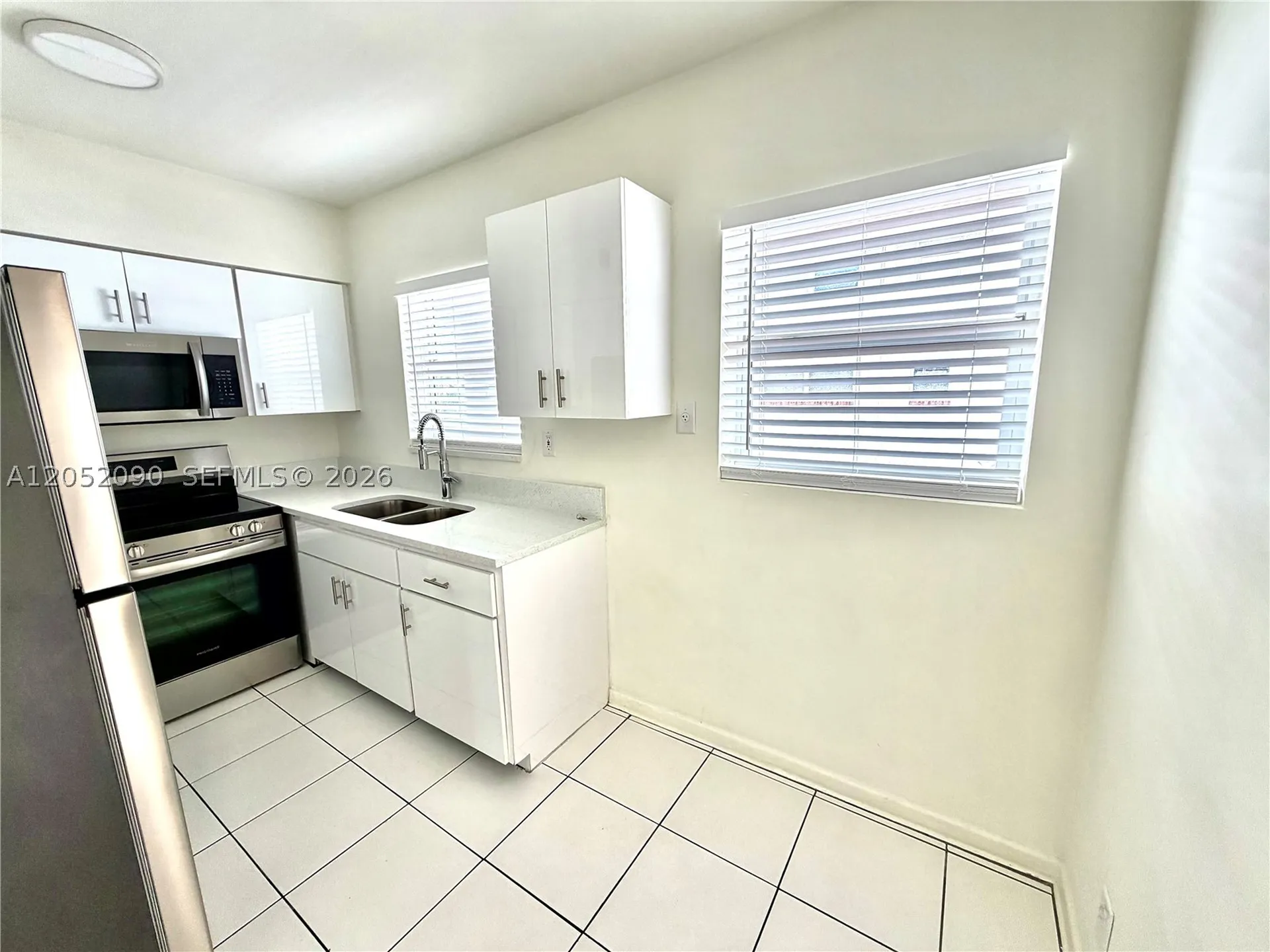 2352 NE 9th Street Fort Lauderdale FL 33304