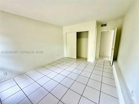 2352 NE 9th Street Fort Lauderdale FL 33304