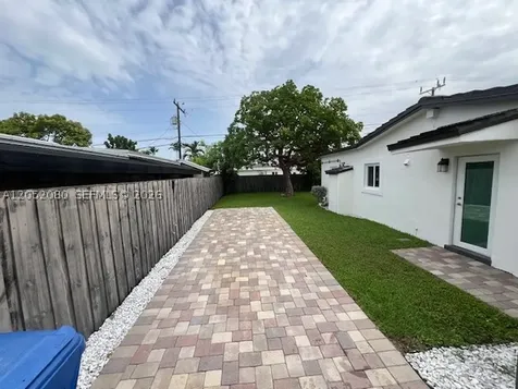 9211 SW 13th Street Miami FL 33174
