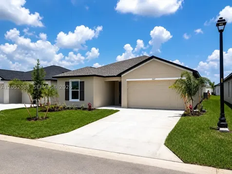 17332 Cantu Court North Fort Myers FL 33917