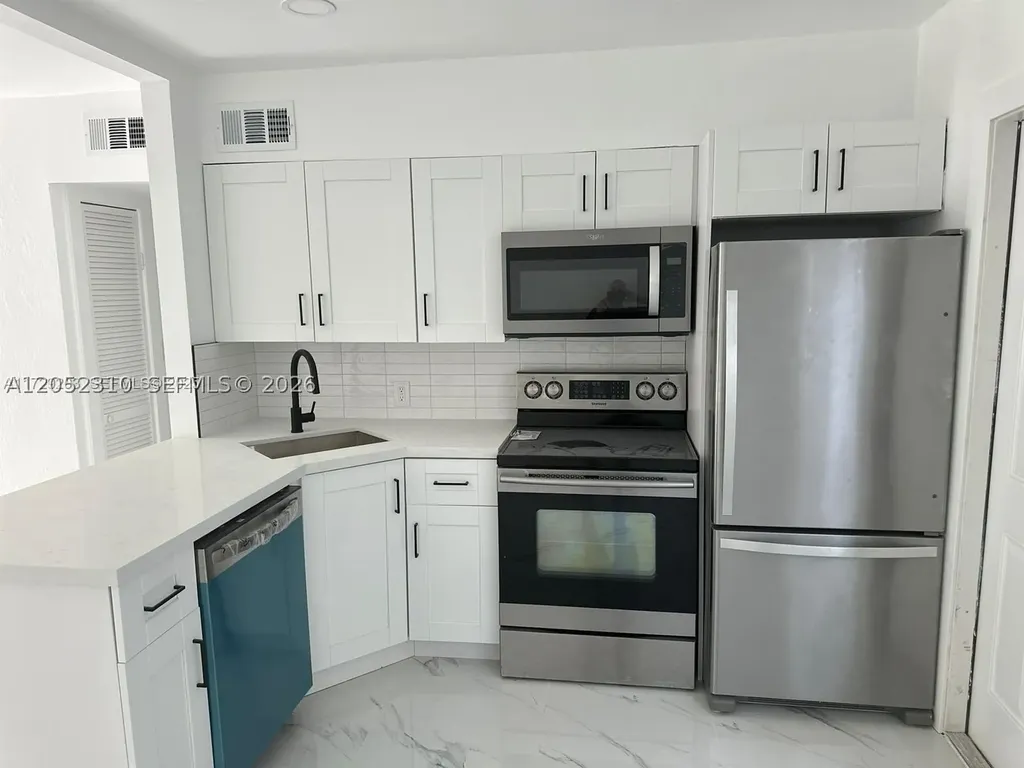 1933 Washington Street Hollywood FL 33020