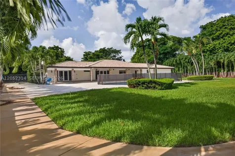 10425 SW 62nd Street Miami FL 33173