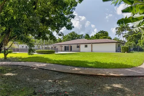 10425 SW 62nd Street Miami FL 33173